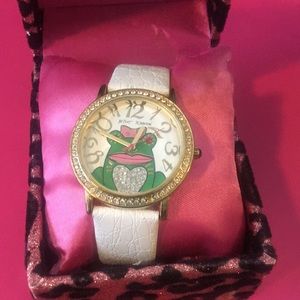 Quirky Betsey Johnson Frog watch!